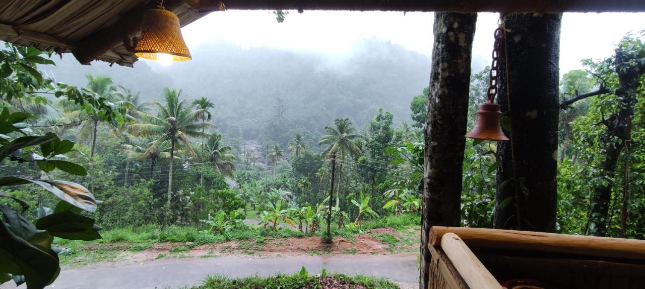 Fab - Bamboo Hut With Open Shower Munnar Buitenkant foto