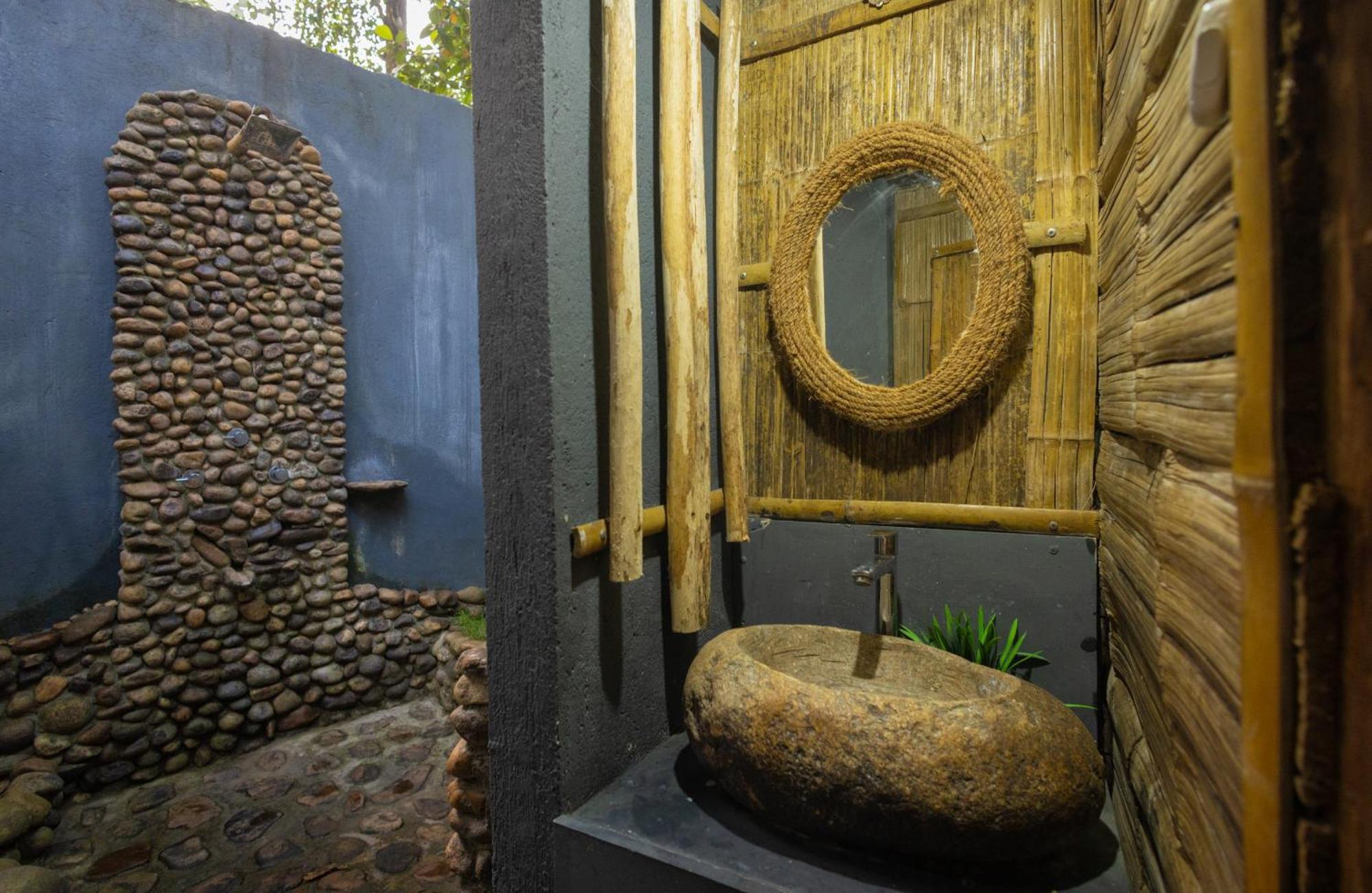 Fab - Bamboo Hut With Open Shower Munnar Buitenkant foto